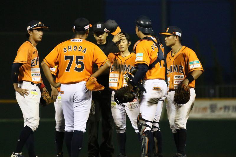 http://www.m-pirates.jp/topics/10151eb4c5f9106f1f80436442392add42013d1d.jpg