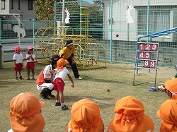 20151027石井幼稚園野球教室ＨＰ用 (2).jpg