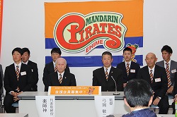 20160223　新入団選手記者会見 (5).jpg