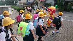 20160601石井北小　見守り隊 (4).jpg