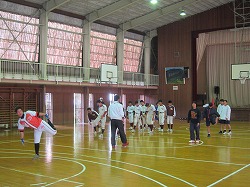 20161205　大洲新谷中学校野球指導 HP用 (2).jpg
