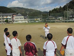 20161205　大洲新谷中学校野球指導 HP用 (5).jpg