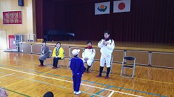 20161208　川之江小学校（人権　表彰） (1).jpg