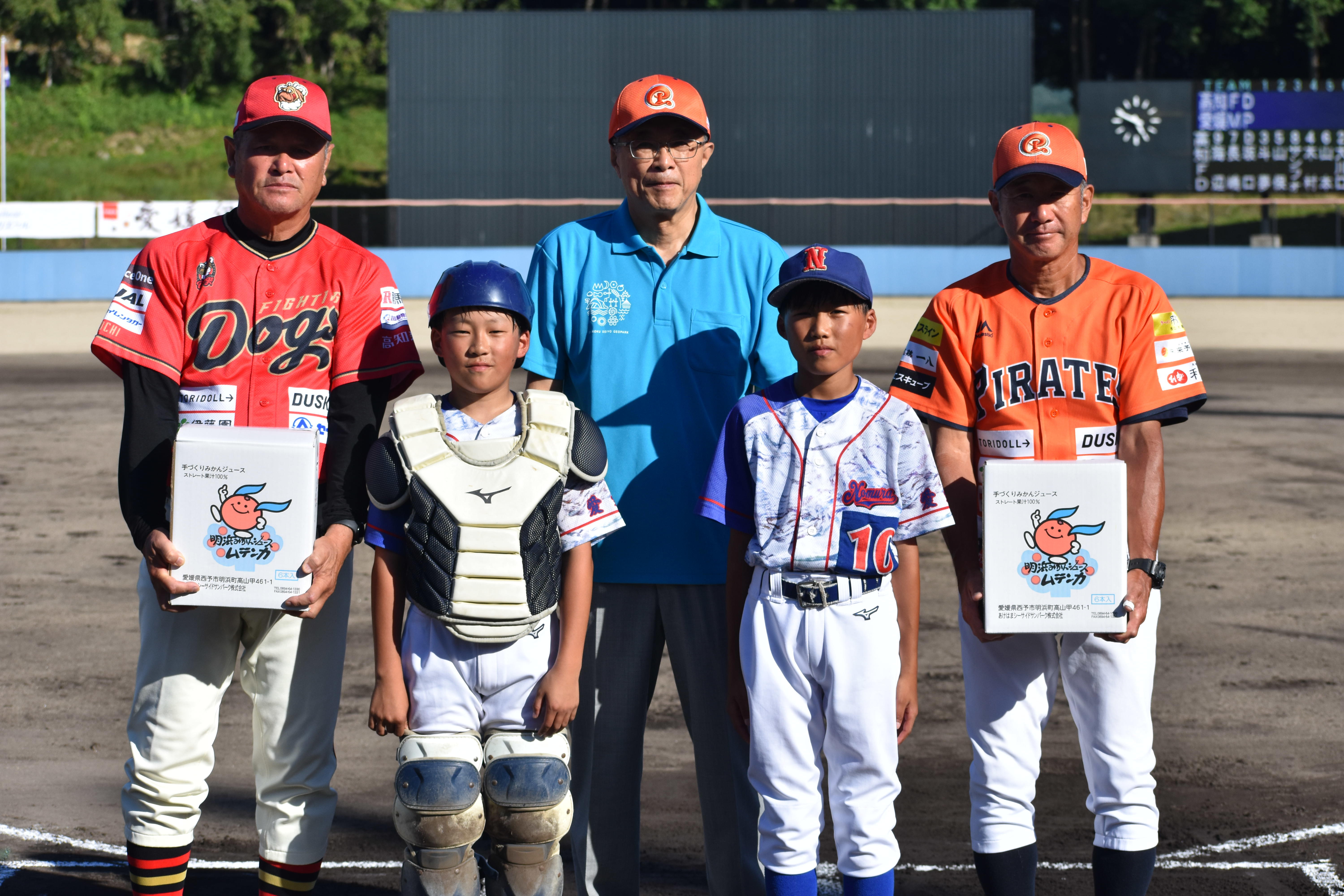http://www.m-pirates.jp/topics/7ef9e80e0710468a04259587eab4d8fcaf788cc0.JPG