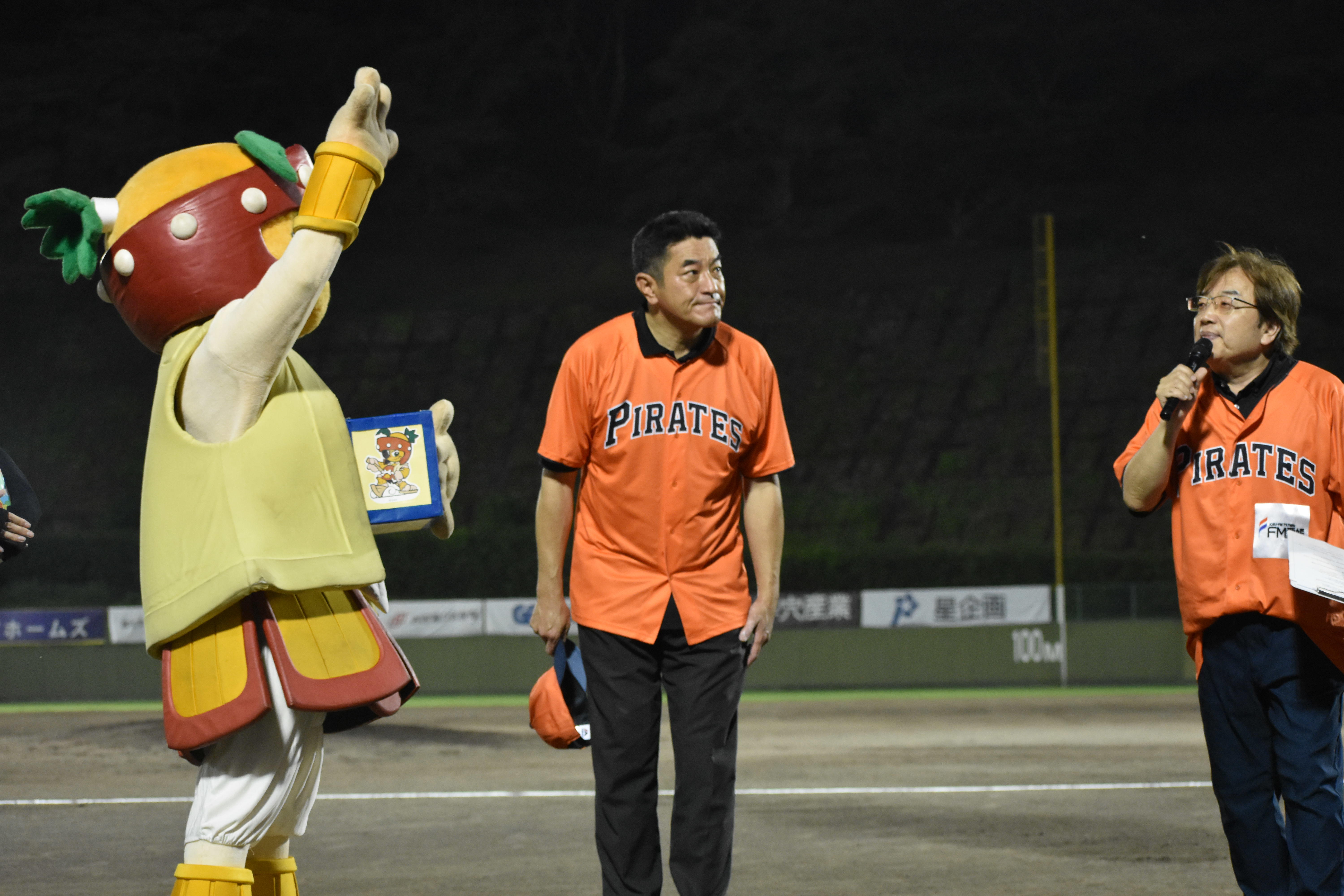 http://www.m-pirates.jp/topics/DSC_0297.JPG