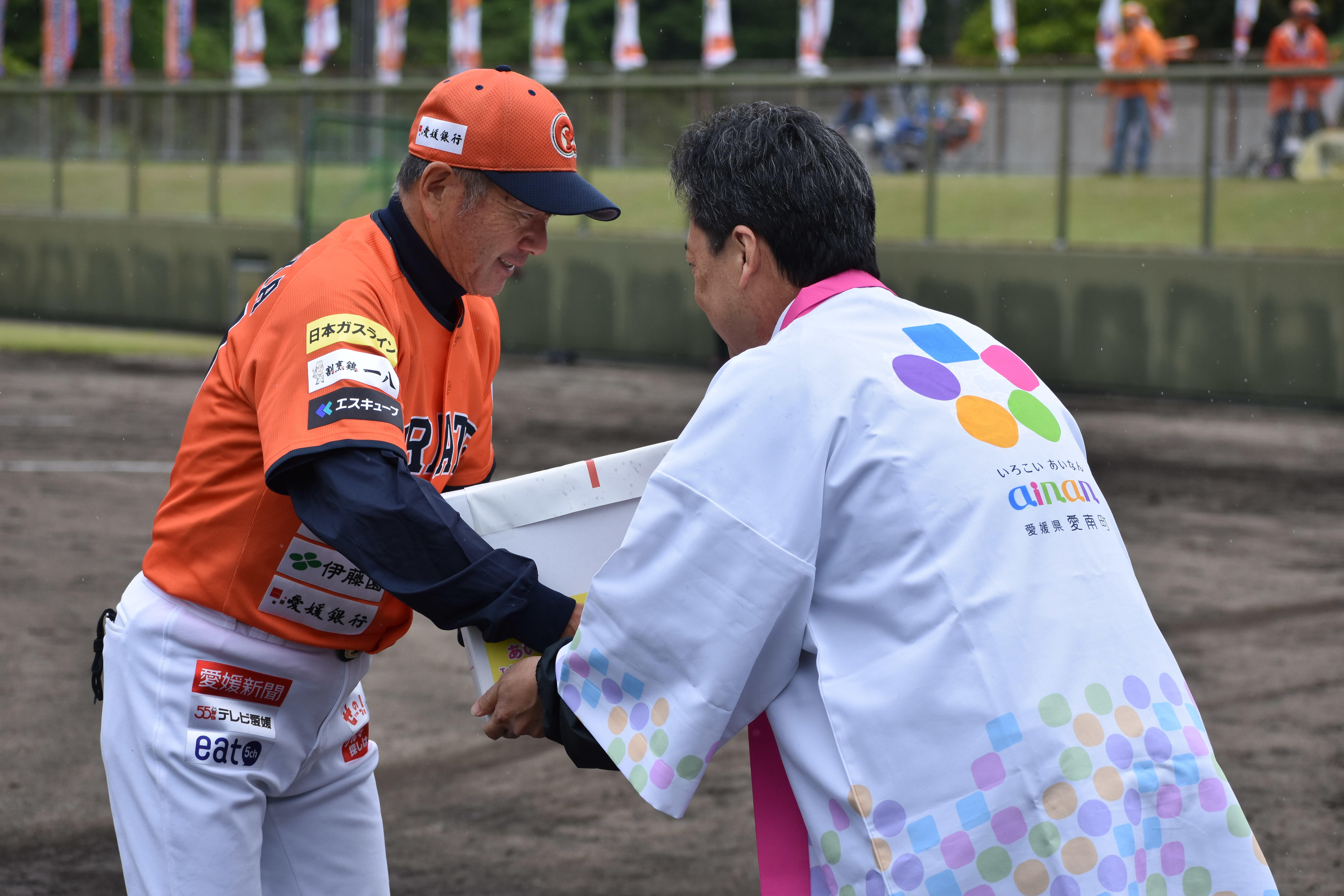 http://www.m-pirates.jp/topics/DSC_0974.JPG