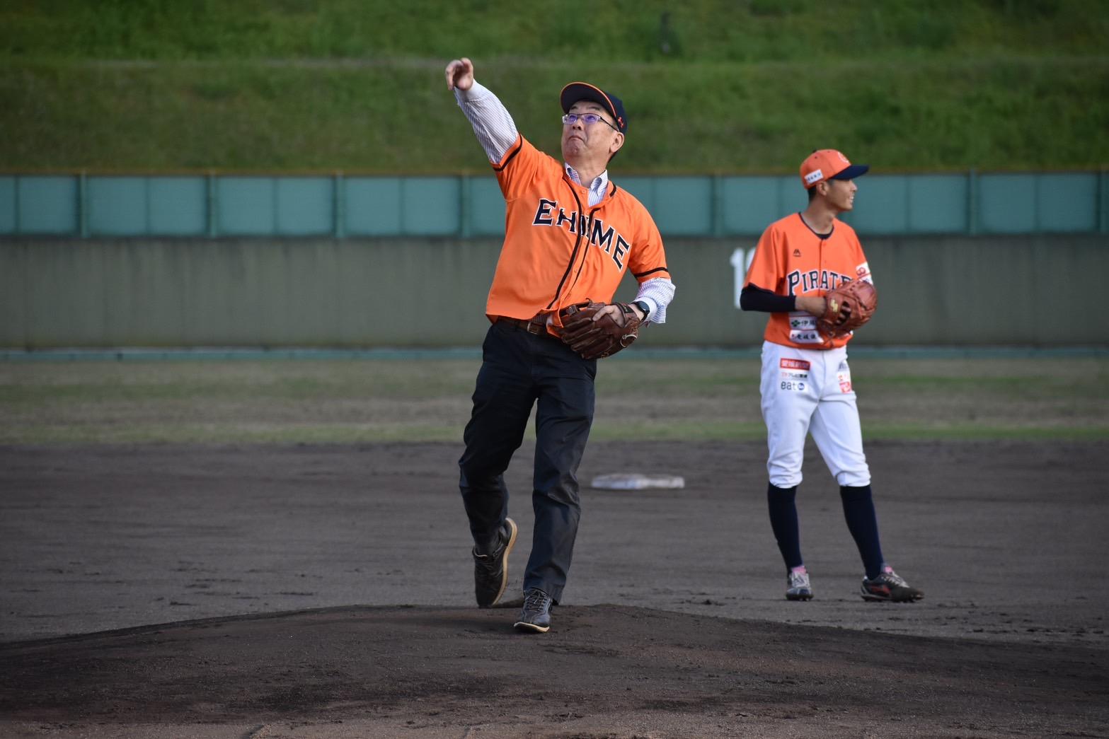 http://www.m-pirates.jp/topics/S__4333593.jpg