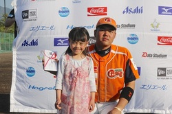 金城選手に敢闘賞2.JPG