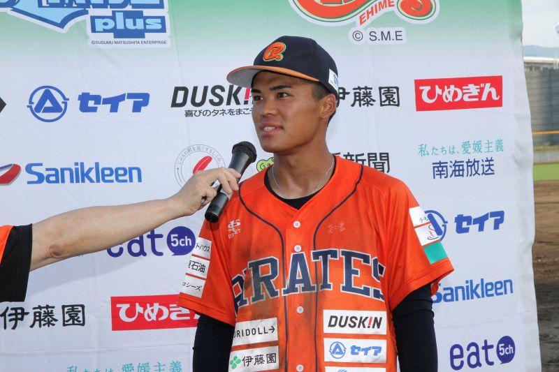 http://www.m-pirates.jp/topics/d07dad797ef2faae308123dabe767192bcd8706d.JPG
